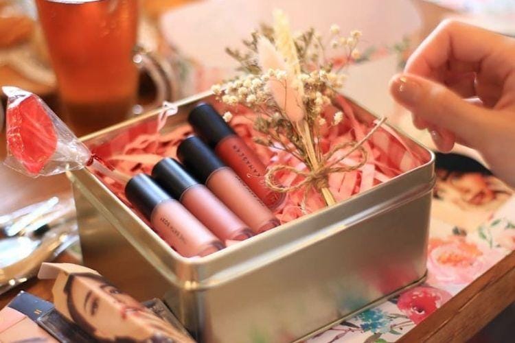 Instagram.com/@thebathbox