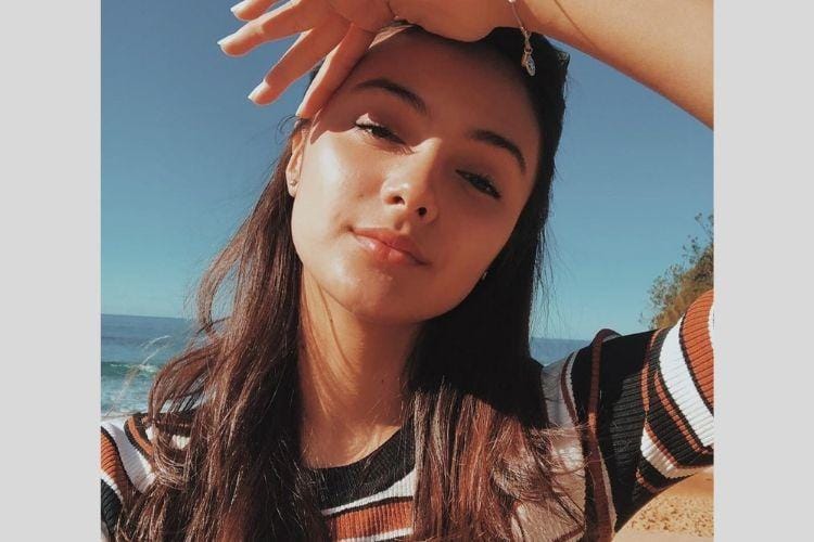 Instagram.com/@amandarawles