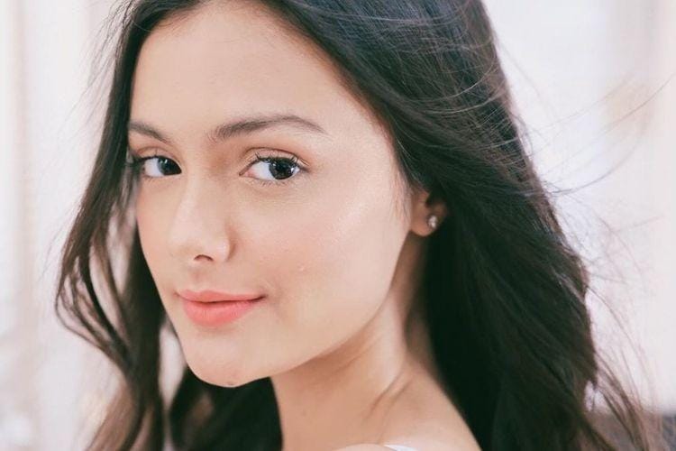 Instagram.com/@amandarawles