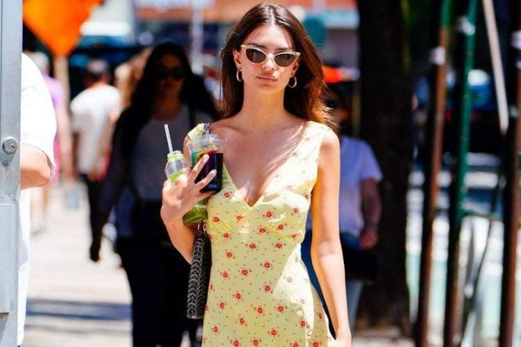 Cara Berpakaian Seksi seperti Emily Ratajkowski