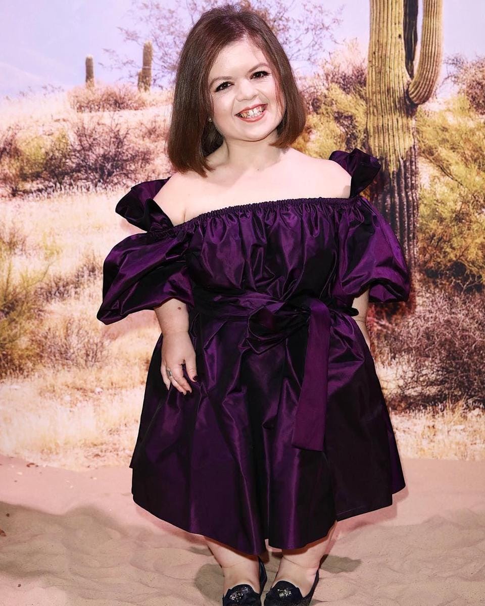 Instagram.com/thesineadburke