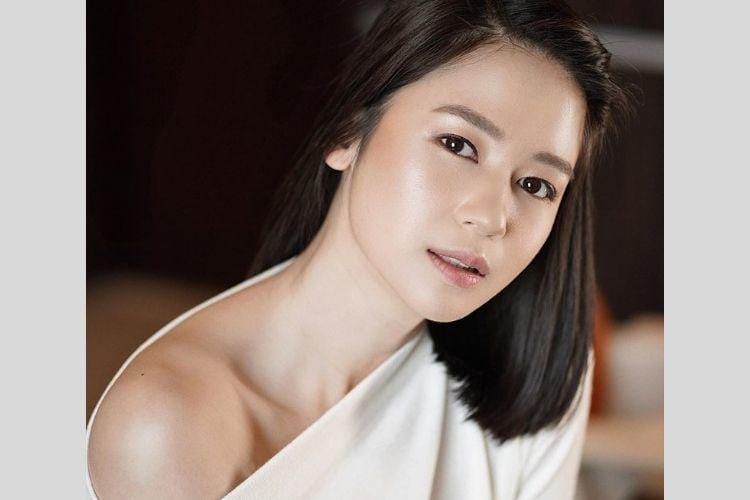 Instagram.com/@laurabas