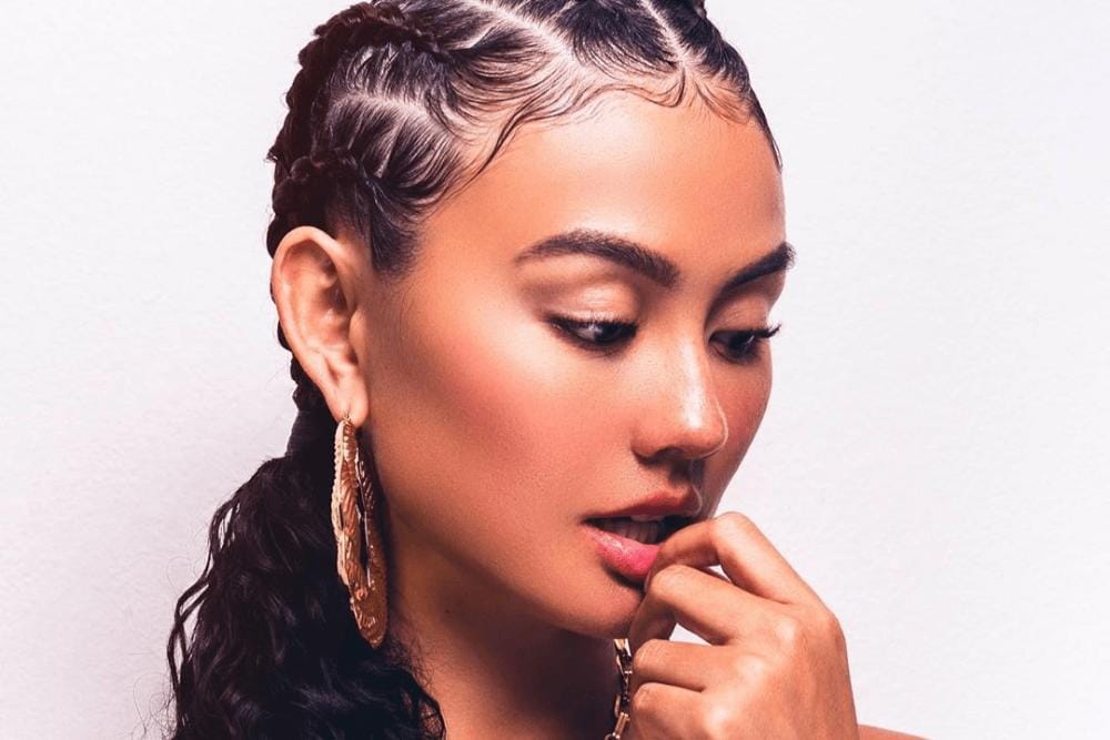 Agnez Mo Posting Konten yang Menohok Bagi Pengguna Private Jet 