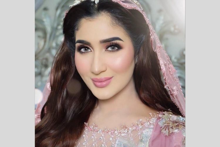 Instagram.com/@tanianadiraa