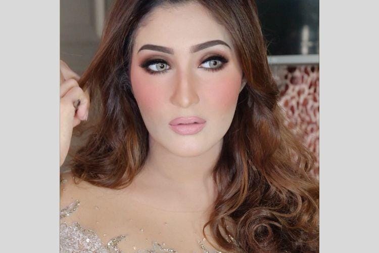 Instagram.com/@tanianadiraa