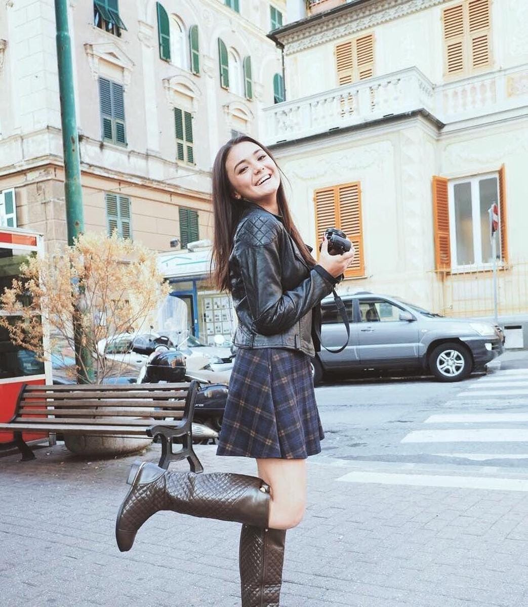 Instagram.com/amandarawles