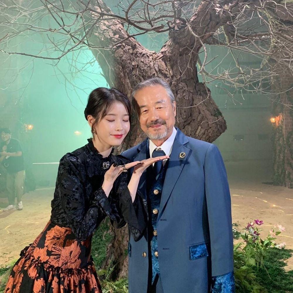 Instagram.com/fullmoon.long