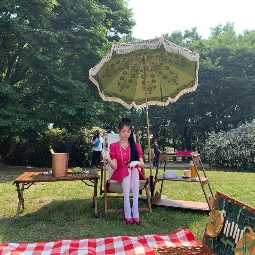 Instagram.com/fullmoon.long