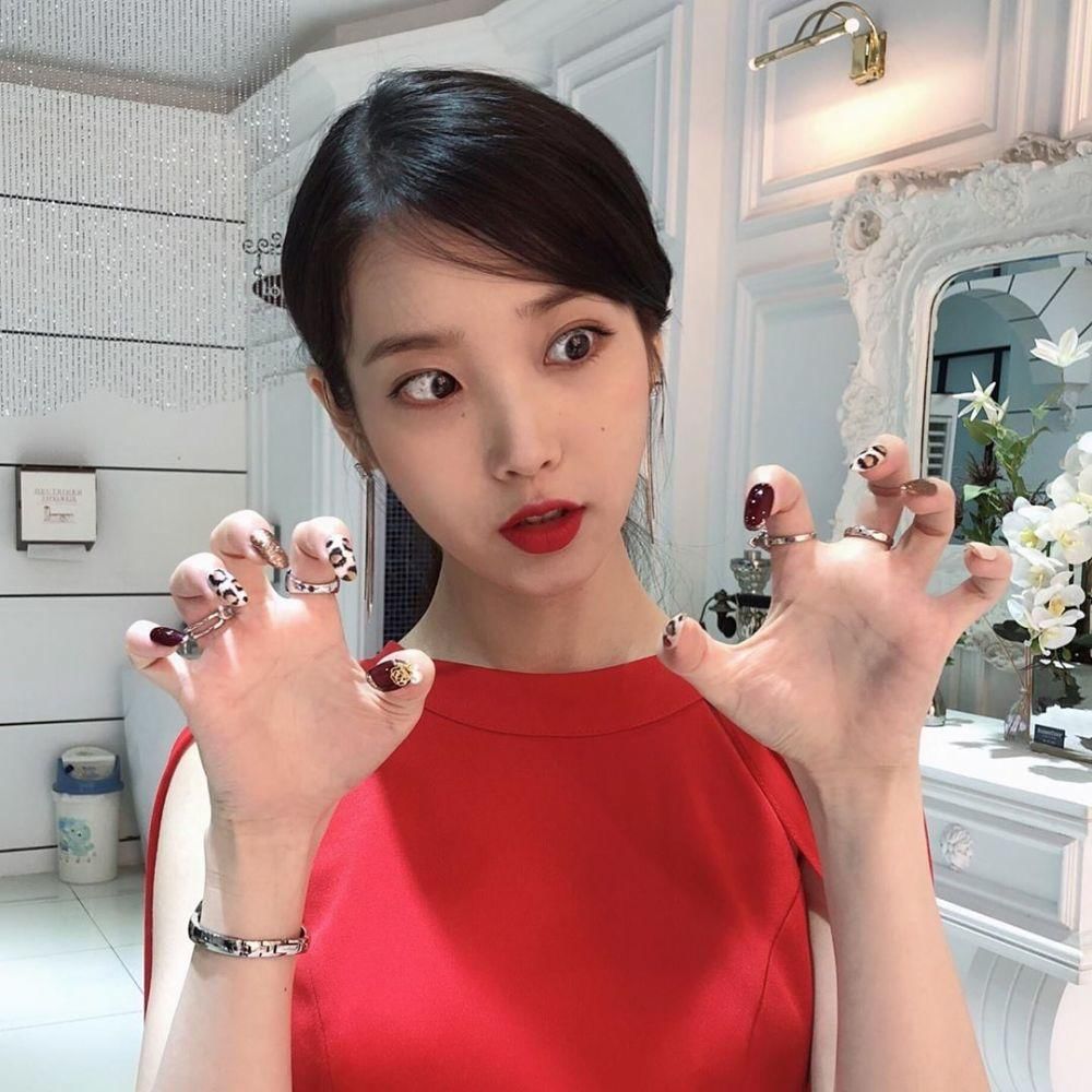 Instagram.com/fullmoon.long