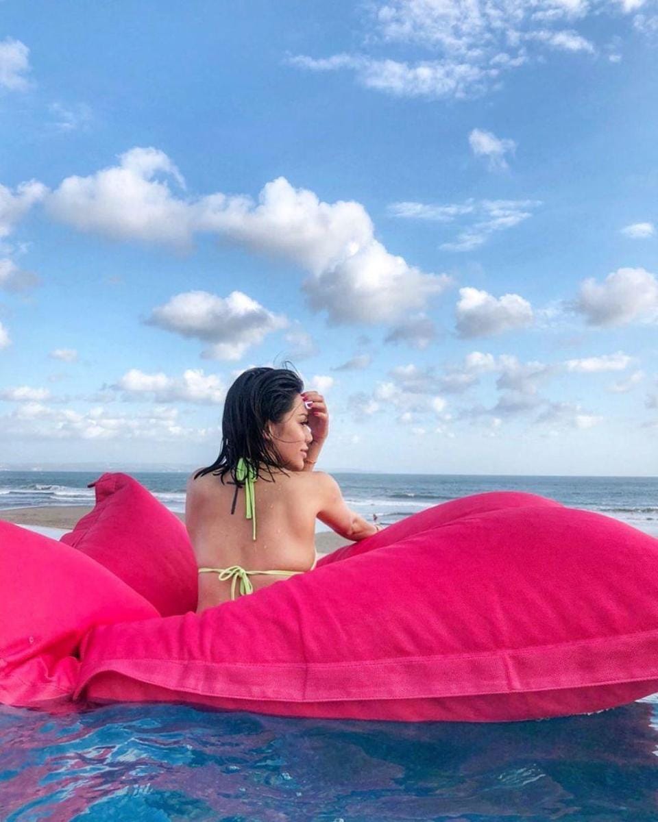 instagram.com/vickyzainal24