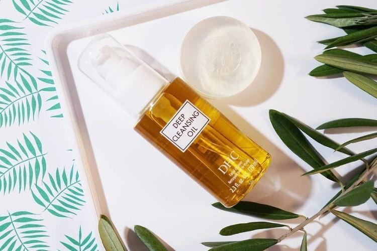 Instagram.com/@dhcskincare