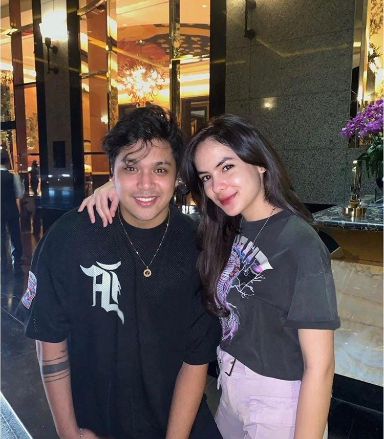 Instagram.com/steffizamoraaa