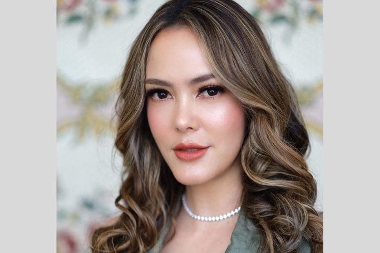 Instagram.com/@cathysharon