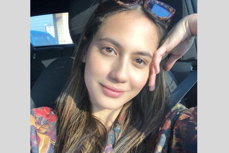 Instagram.com/@pevpearce