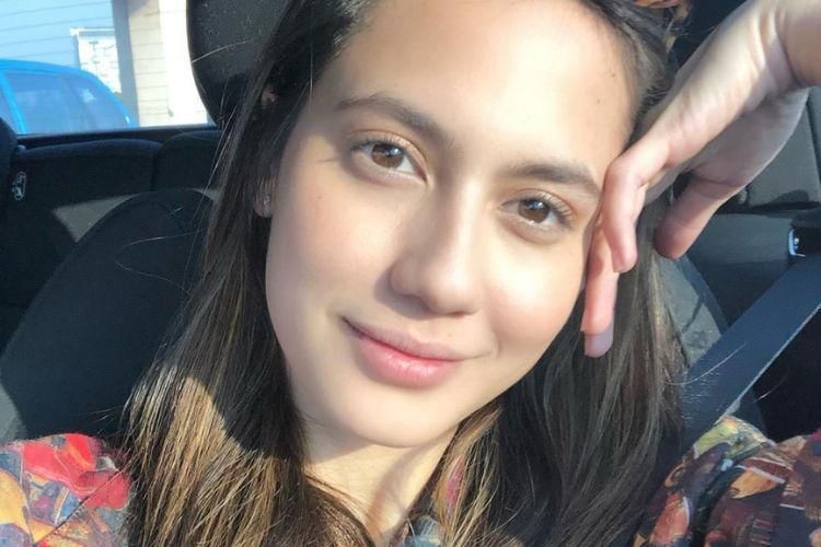 Instagram.com/@pevpearce