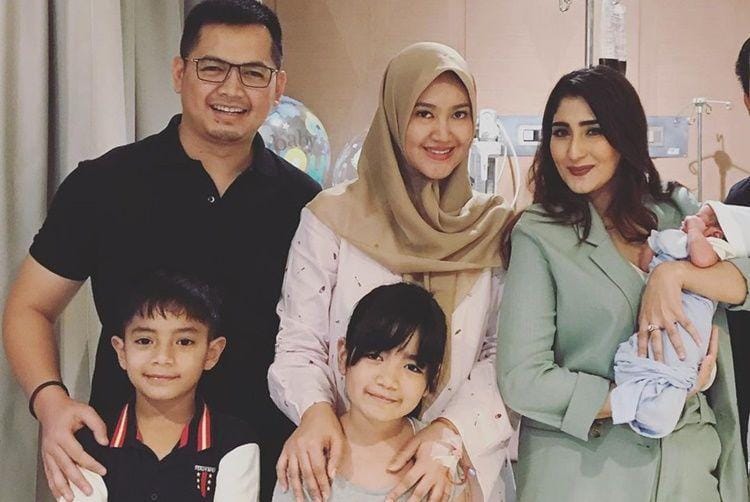 Instagram.com/tanianadiraa