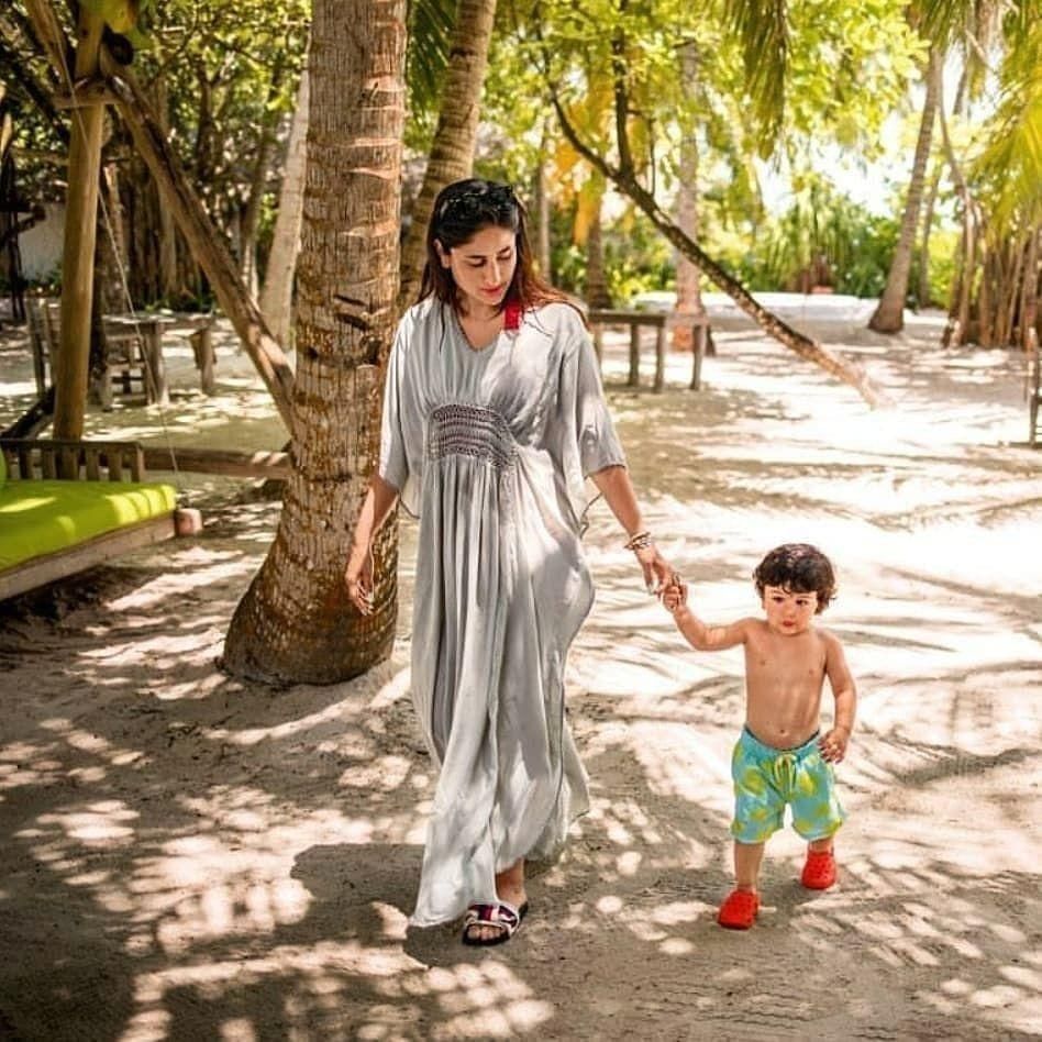 Instagram.com/therealkareenakapoor