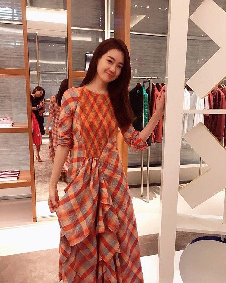 Instagram.com/yowon_official