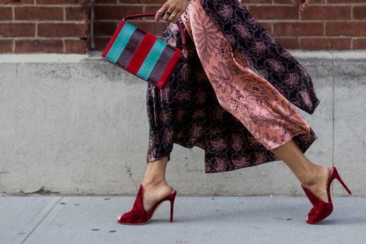 Jangan Remehkan! Ini Bahaya Mengenakan High Heels Terlalu Lama