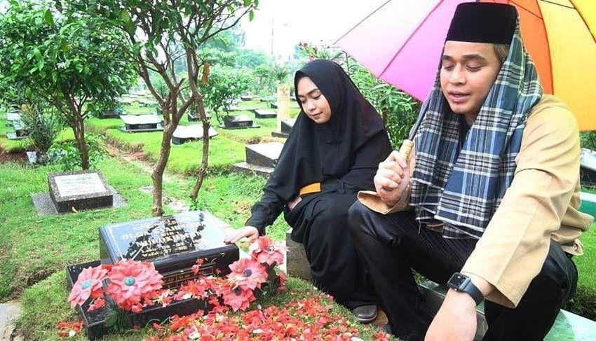 Instagram.com/riaricis1795