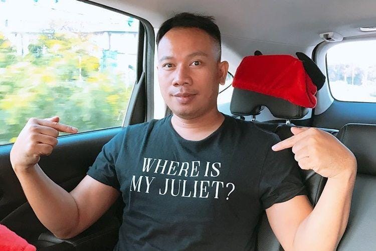 Instagram.com/vickyprasetyo777