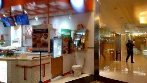 Twitter.com/scarytoilet