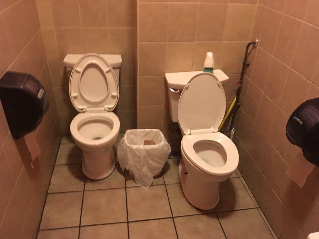 Twitter.com/scarytoilet