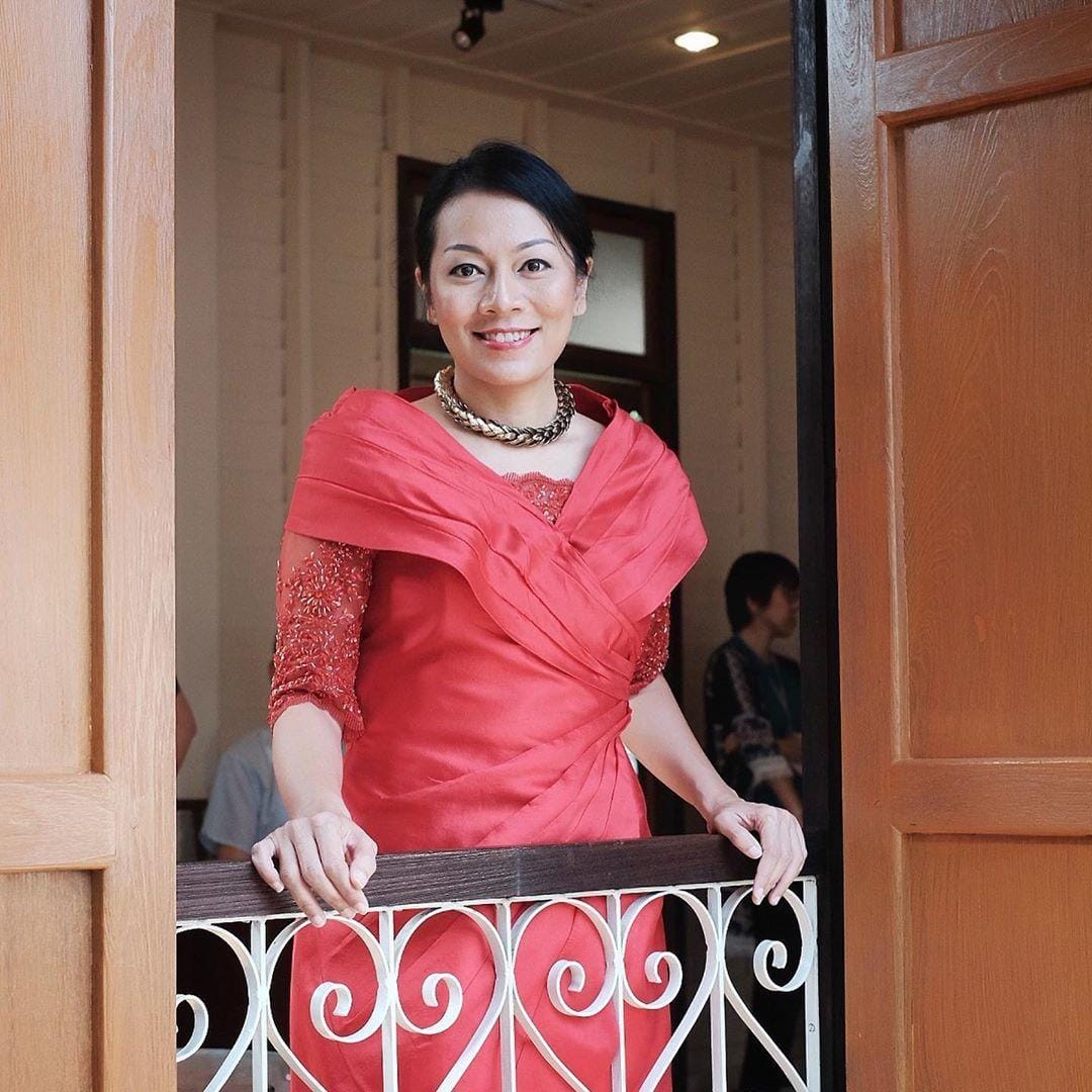 Instagram.com/deelestari