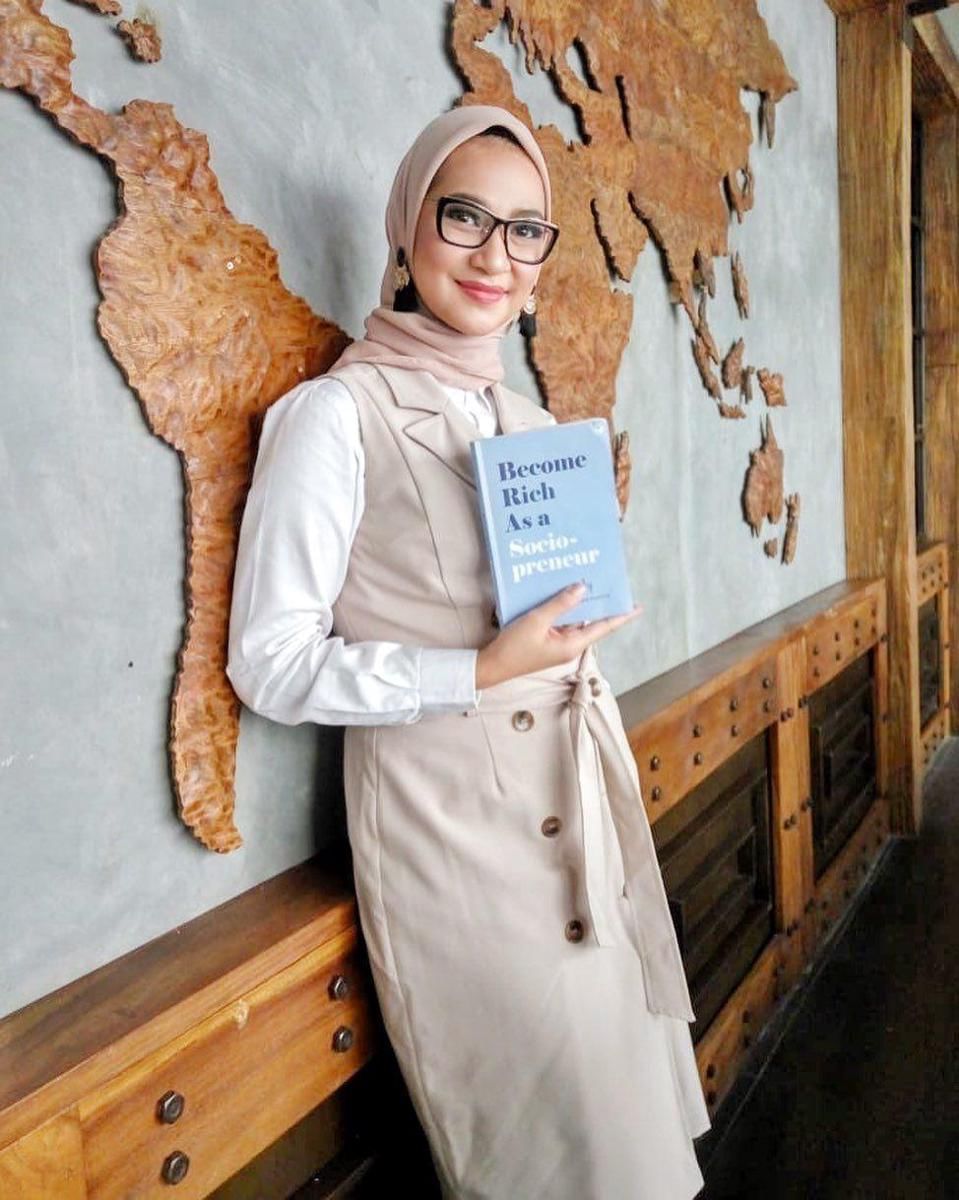 Instagram.com/angkie.yudistia