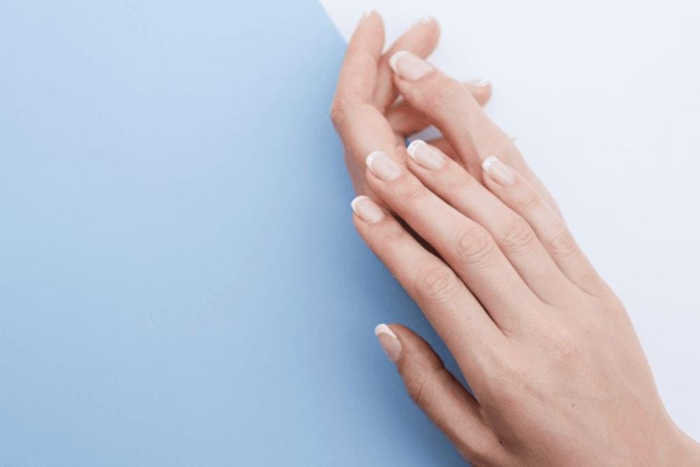 Wajib Tahu! Ini 7 Cara Mengatasi Kuku Kering