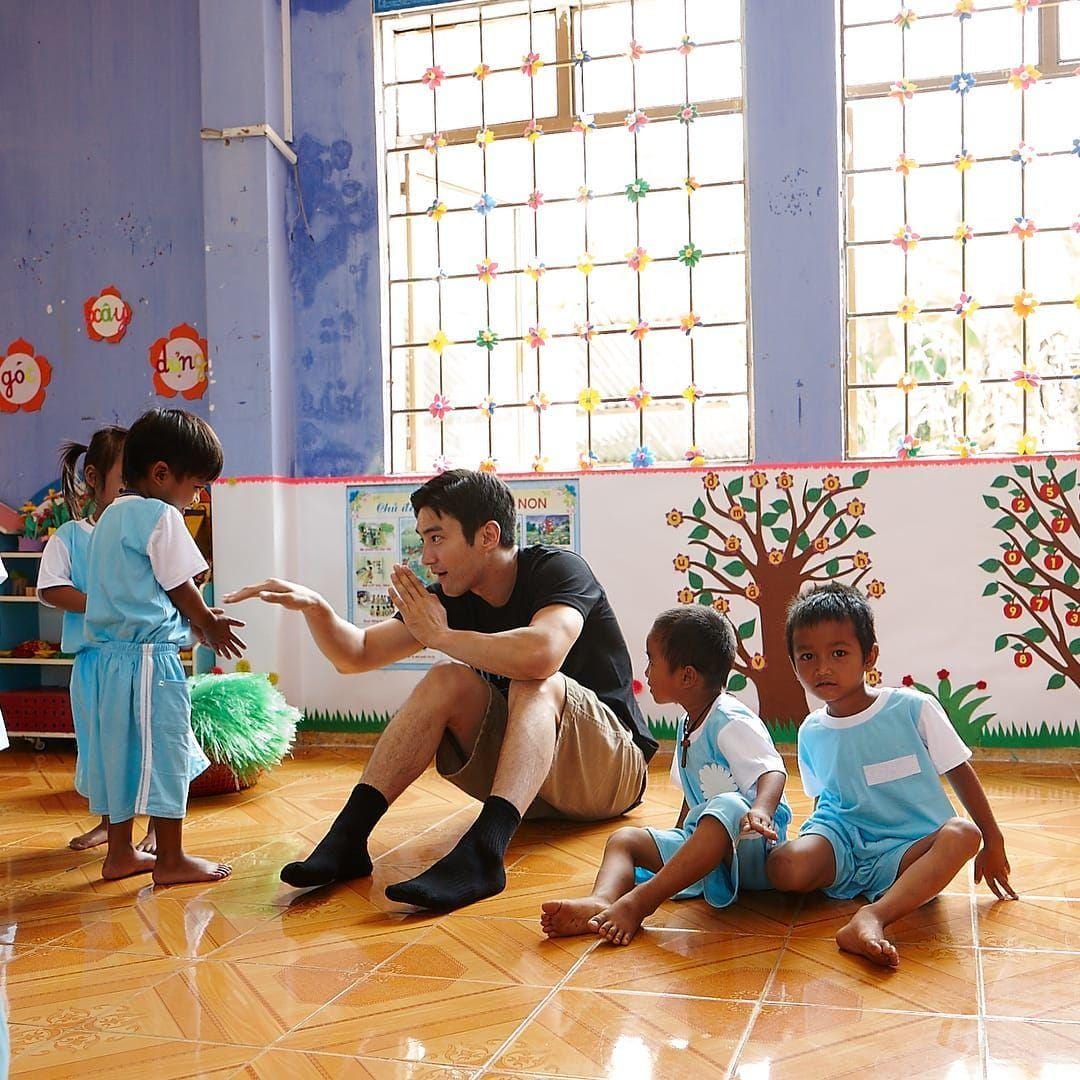 instagram.com/siwonchoi