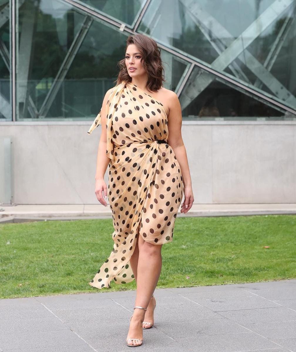 Instagram.com/ashleygraham