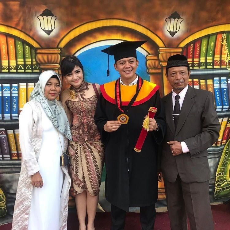 Instagram.com/marcella_simon