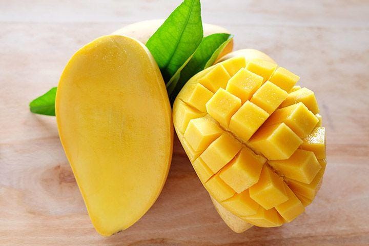 Cara Paling Mudah Memotong dan Mengupas Mangga
