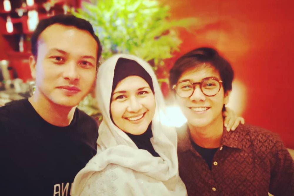 Instagram.com/@riairawan