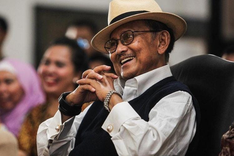 Instagram.com/@b.jhabibie