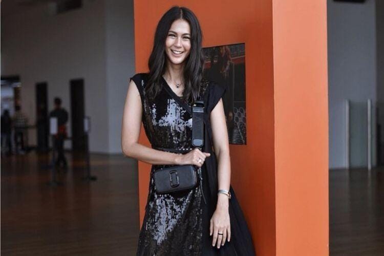Berapa Harga 1 Look ini: Paula Verhoeven