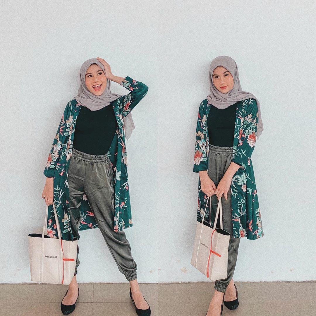 Instagram.com/Awkarin