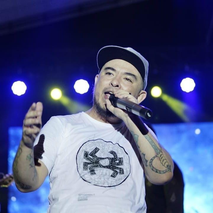 instagram.com/callmebee01