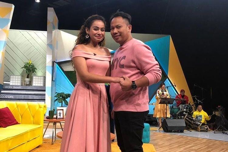 Instagram.com/vickyprasetyo777