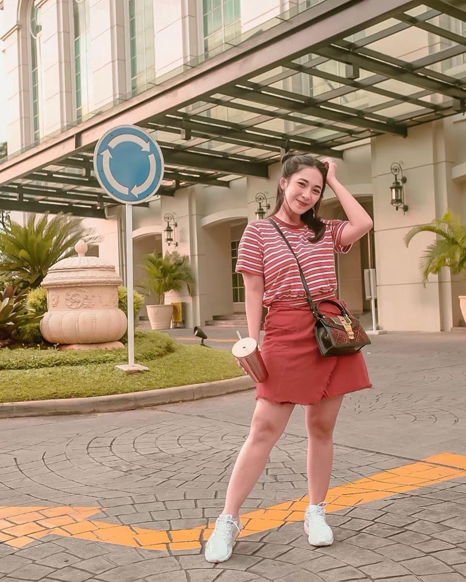 Instagram.com/dindakirana.s