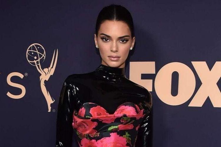 Deretan Seleb Hollywood Ini Tampil Memukau di Emmy Awards 2019