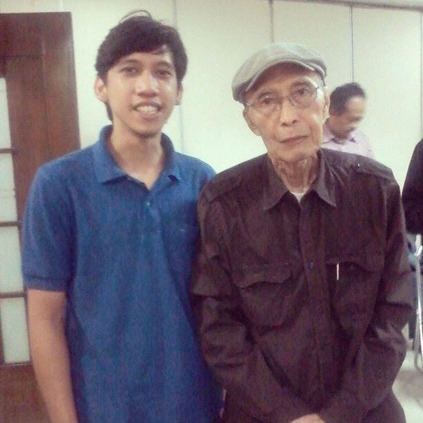 Ananda bersama Sapardi Djoko Darmono | Instagram.com/anandabadudu