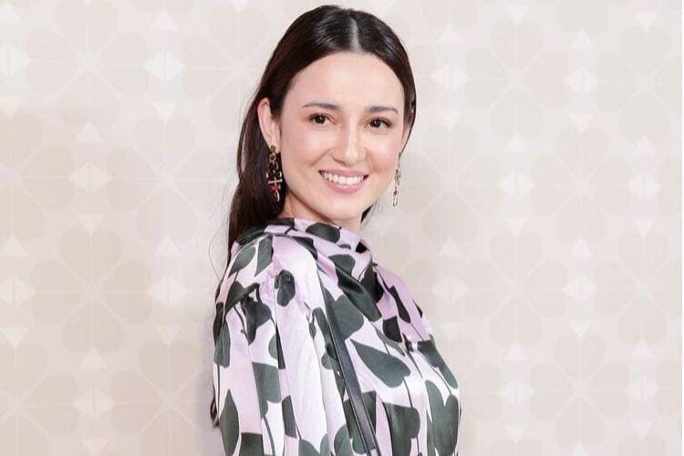 Berapa Harga 1 Look Ini: Julie Estelle
