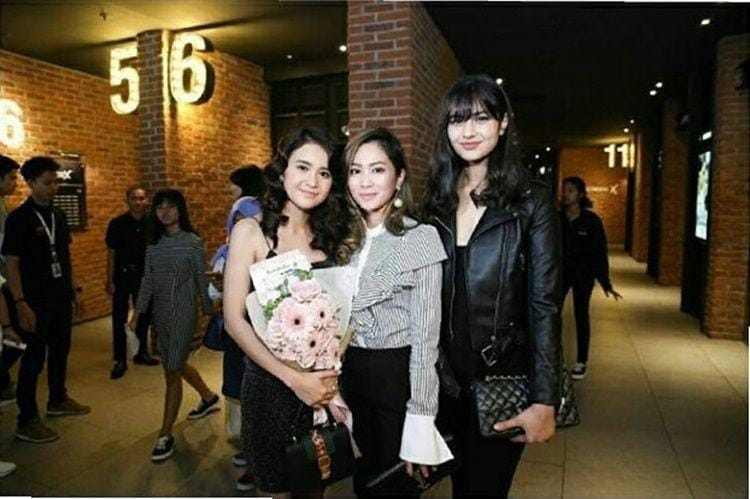 Instagram.com/kareenakaur.c