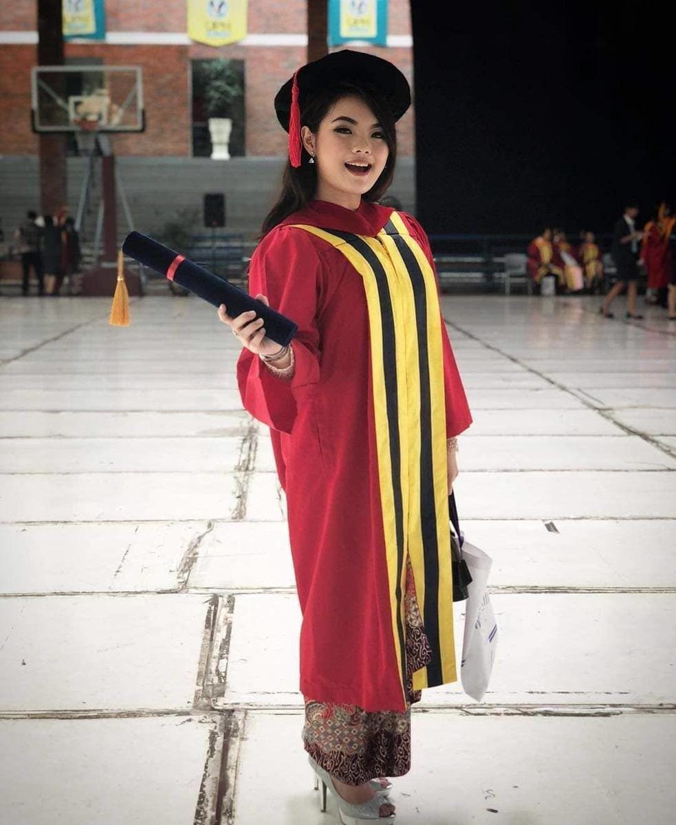 Instagram.com/hillarylasut