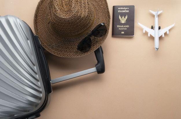 freepik.com/ destinyweddingstudio