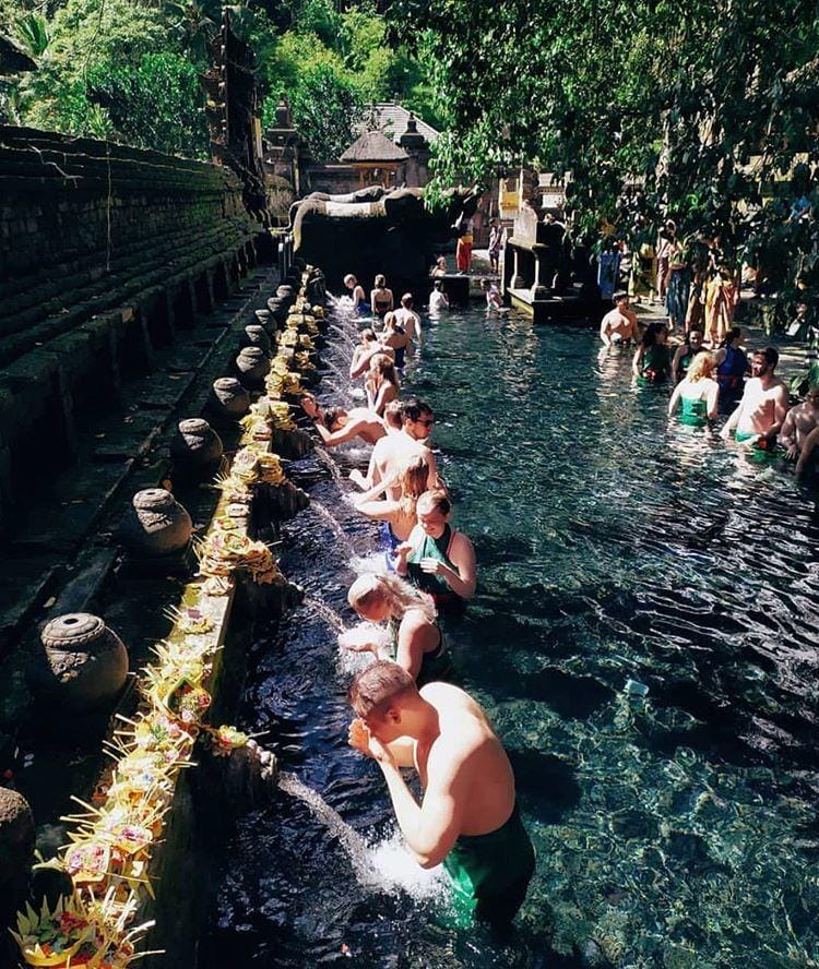 instagram.com/ kayshacs