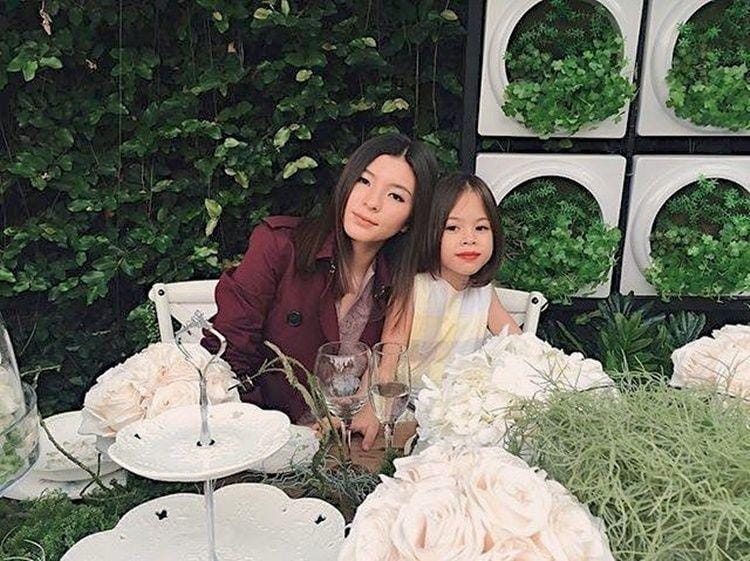 Instagram.com/sharazaaa