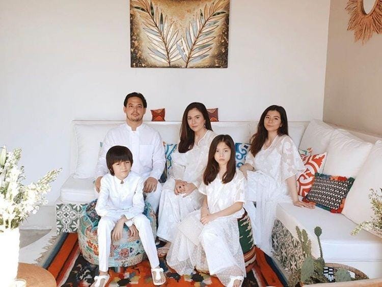 Instagram.com/sharazaaa